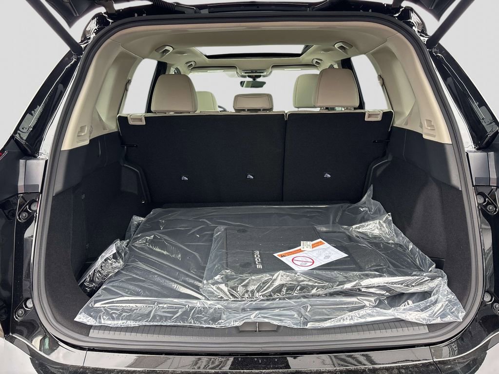 New 2026 Nissan Rogue SV image 4