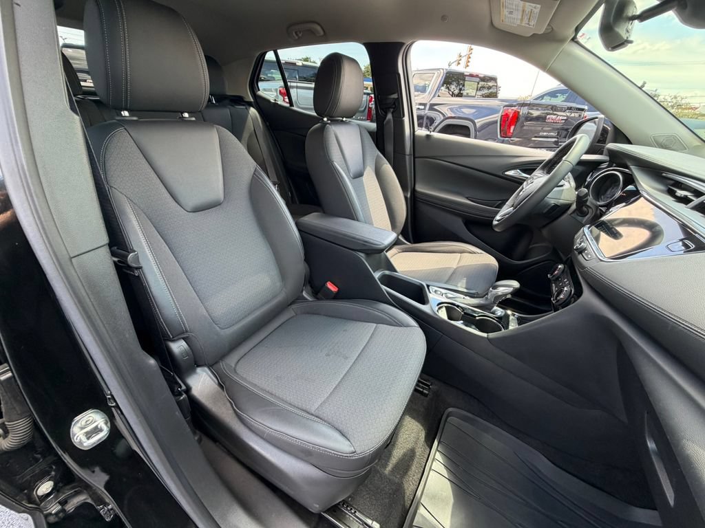 Certified 2023 Buick Encore GX Preferred FWD image 19