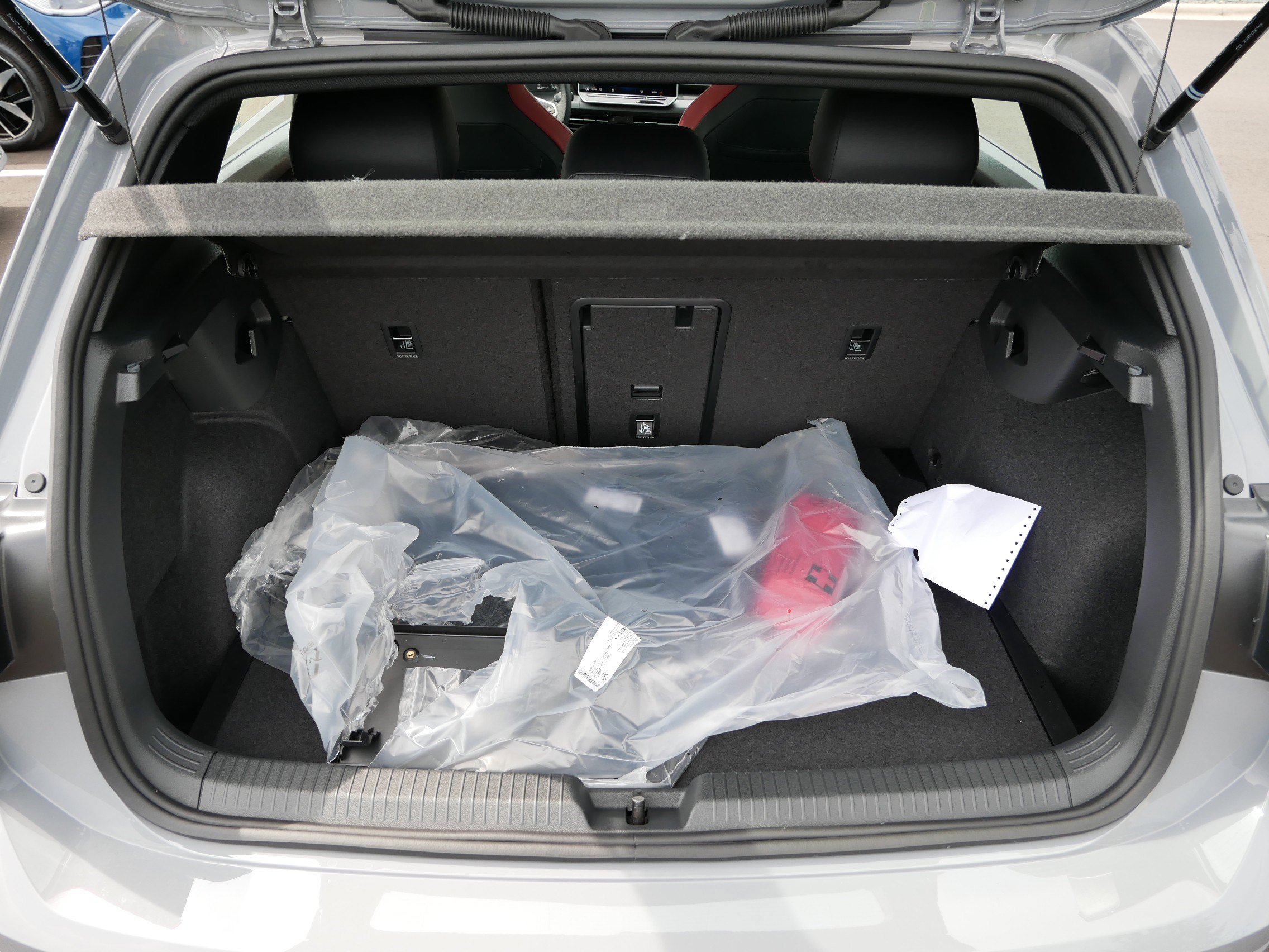 New 2025 Volkswagen GTI SE FWD image 6