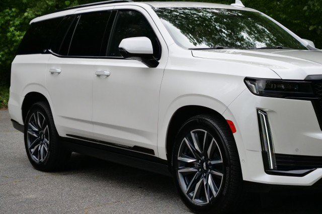 Used 2022 Cadillac Escalade Sport w/ Touring Package AWD/4WD image 42