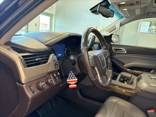Used 2016 GMC Yukon Denali AWD/4WD image 23