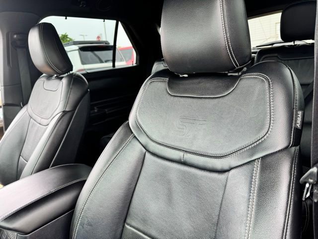 Used 2020 Ford Explorer ST w/ ST Street Pack image 40
