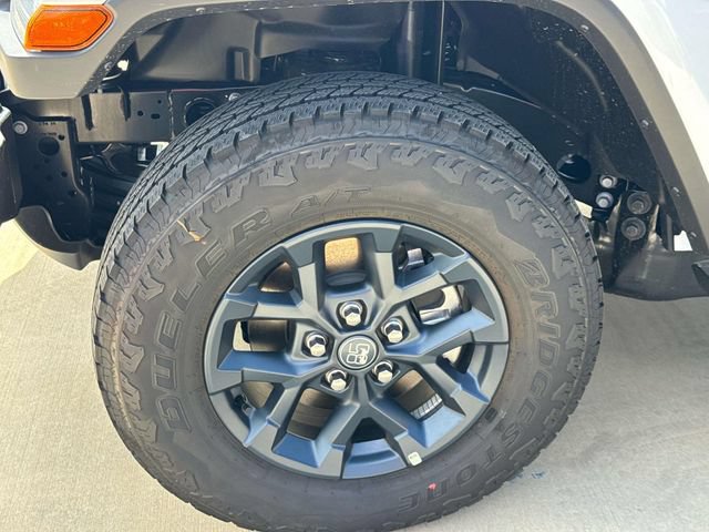 New 2026 Jeep Gladiator Sport AWD/4WD image 4