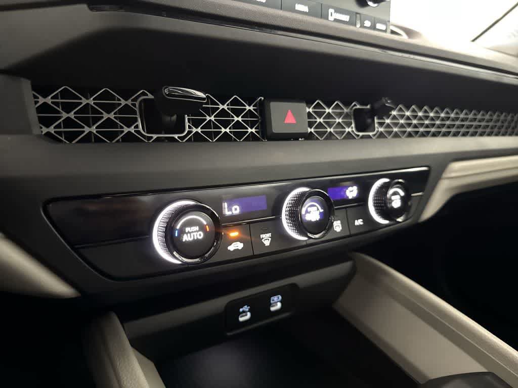 Used 2025 Honda Accord LX image 19