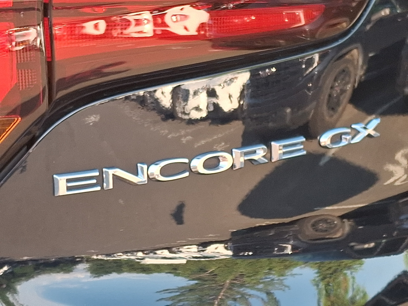Certified 2021 Buick Encore GX Preferred w/ Cold Weather Comfort Package FWD image 28
