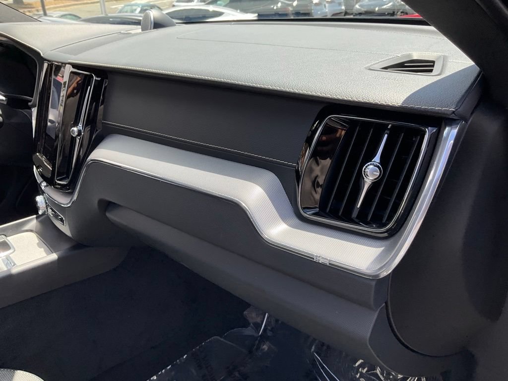 Used 2021 Volvo XC60 T8 R-Design w/ Advanced Package AWD/4WD image 67