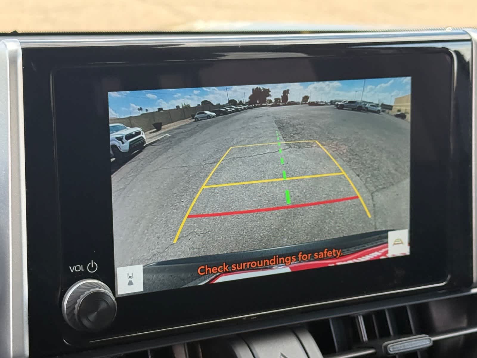 Used 2025 Toyota RAV4 XLE FWD image 20