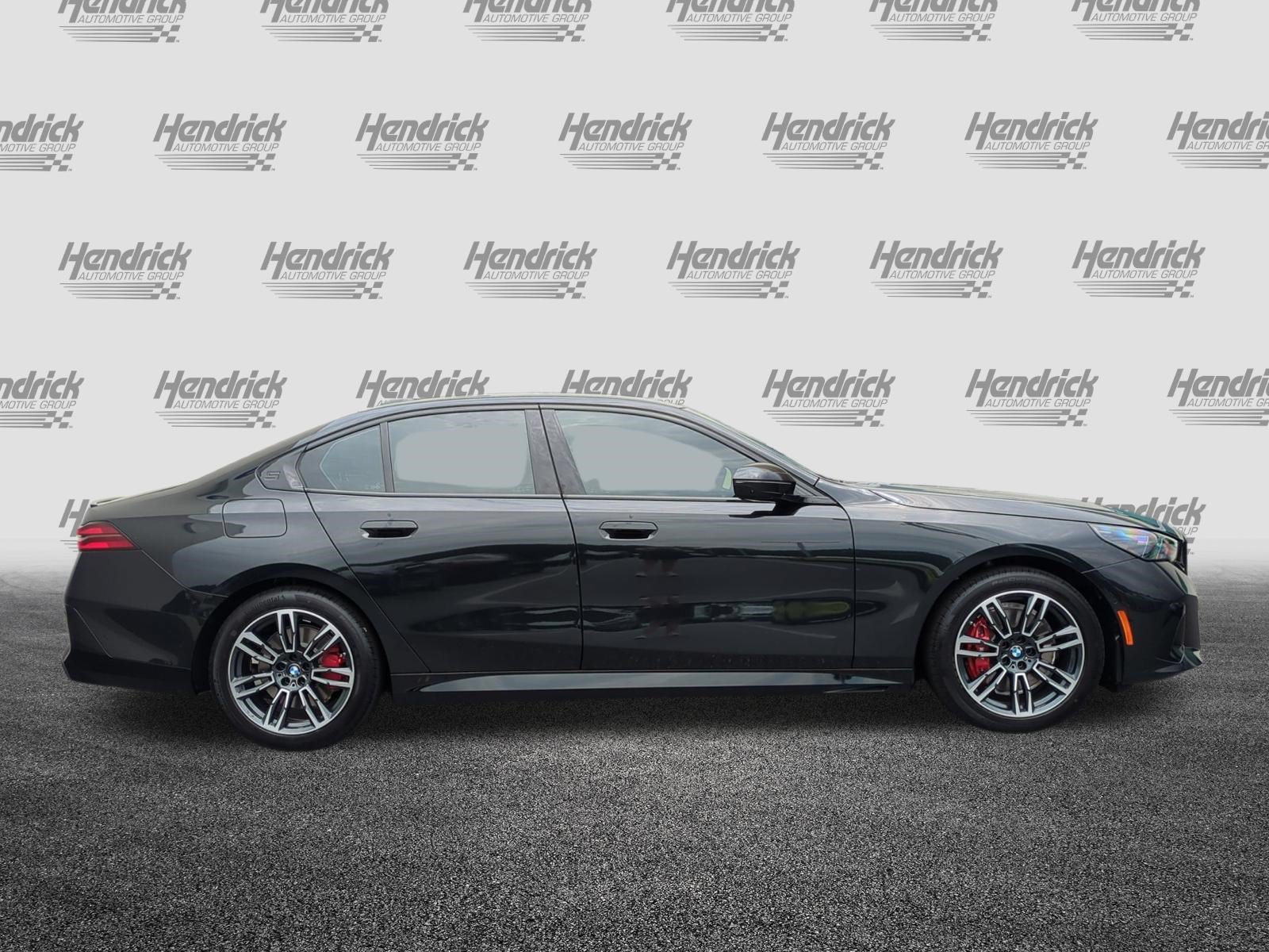 Used 2027 BMW 530i xDrive w/ M Sport Package AWD/4WD image 11