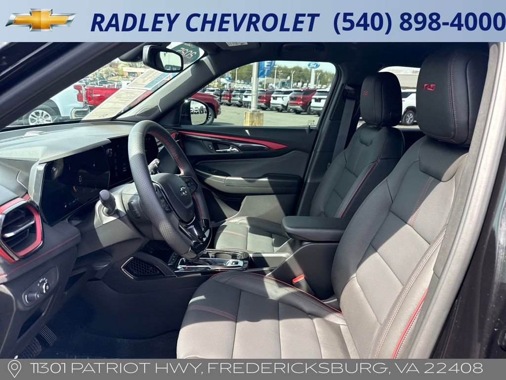 Certified 2025 Chevrolet TrailBlazer RS w/ Convenience Package image 3