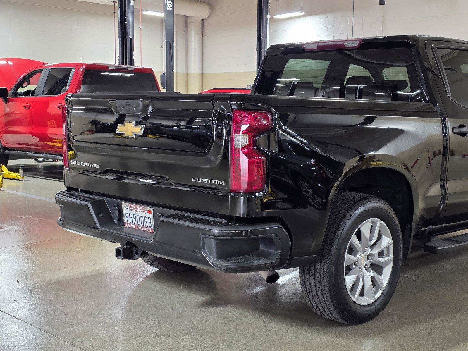 Used 2023 Chevrolet Silverado 1500 Custom AWD/4WD image 11