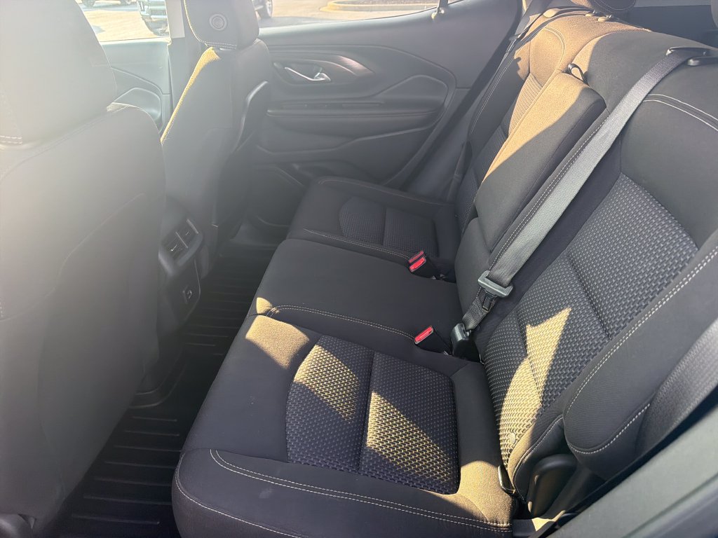 Used 2022 GMC Terrain SLE w/ Driver Convenience Package AWD/4WD image 14