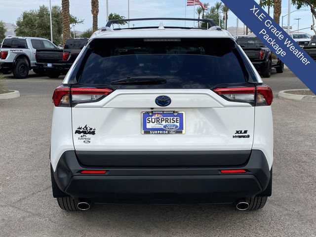 Used 2021 Toyota RAV4 XLE w/ Convenience Package AWD/4WD image 5