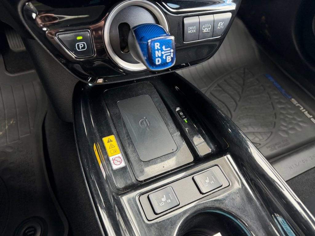 Used 2020 Toyota Prius Prime Limited FWD image 25