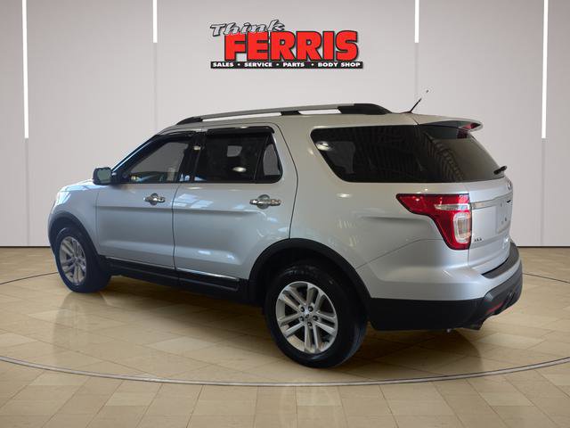 Used 2014 Ford Explorer XLT w/ Equipment Group 202A AWD/4WD image 3