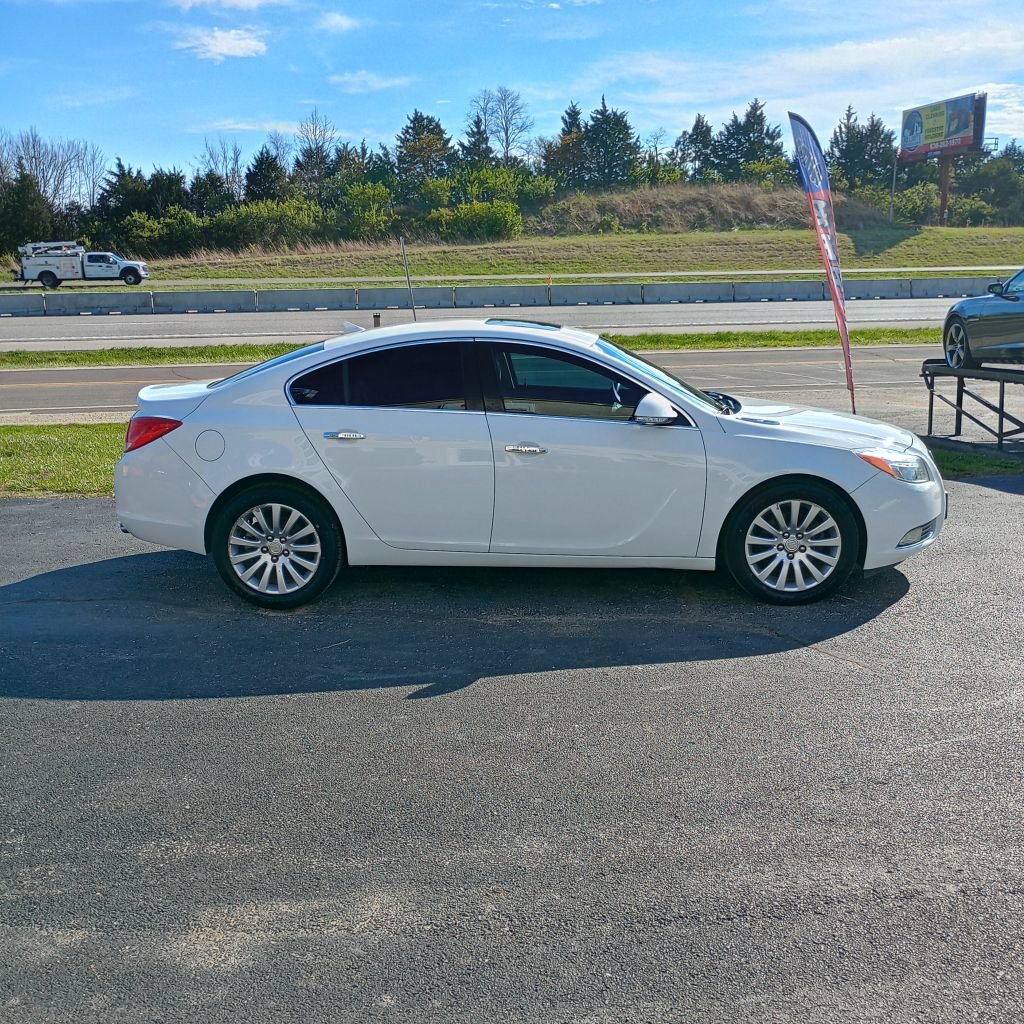 Used 2013 Buick Regal Premium FWD image 6