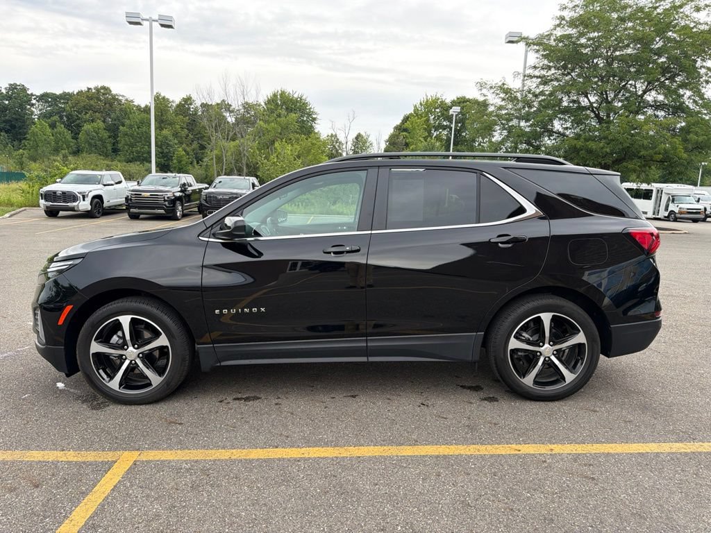Used 2024 Chevrolet Equinox LT FWD image 5