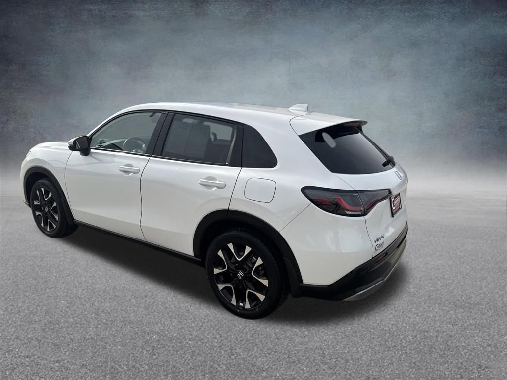 Used 2026 Honda HR-V EX-L image 3