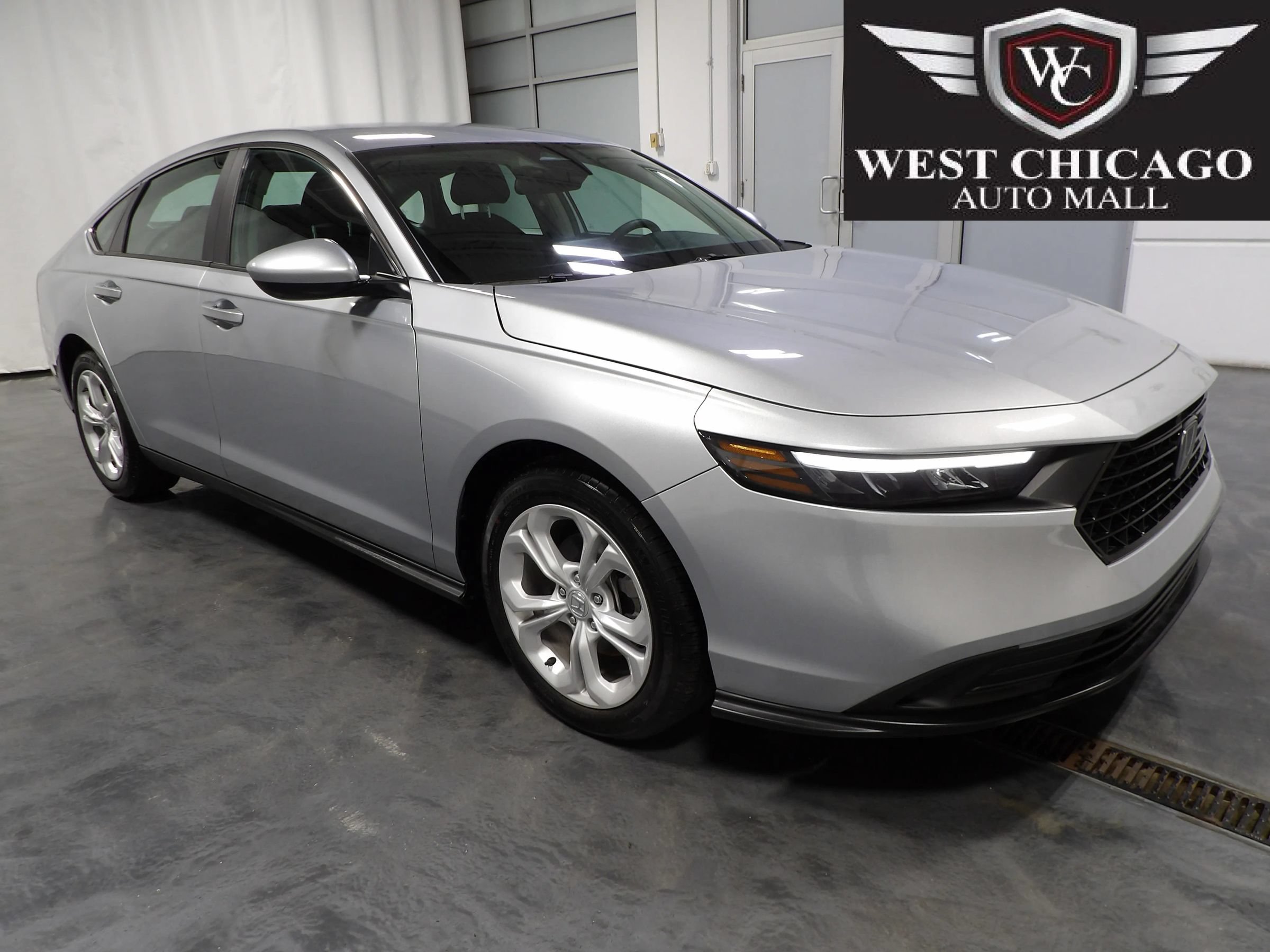 Used 2025 Honda Accord LX image 1