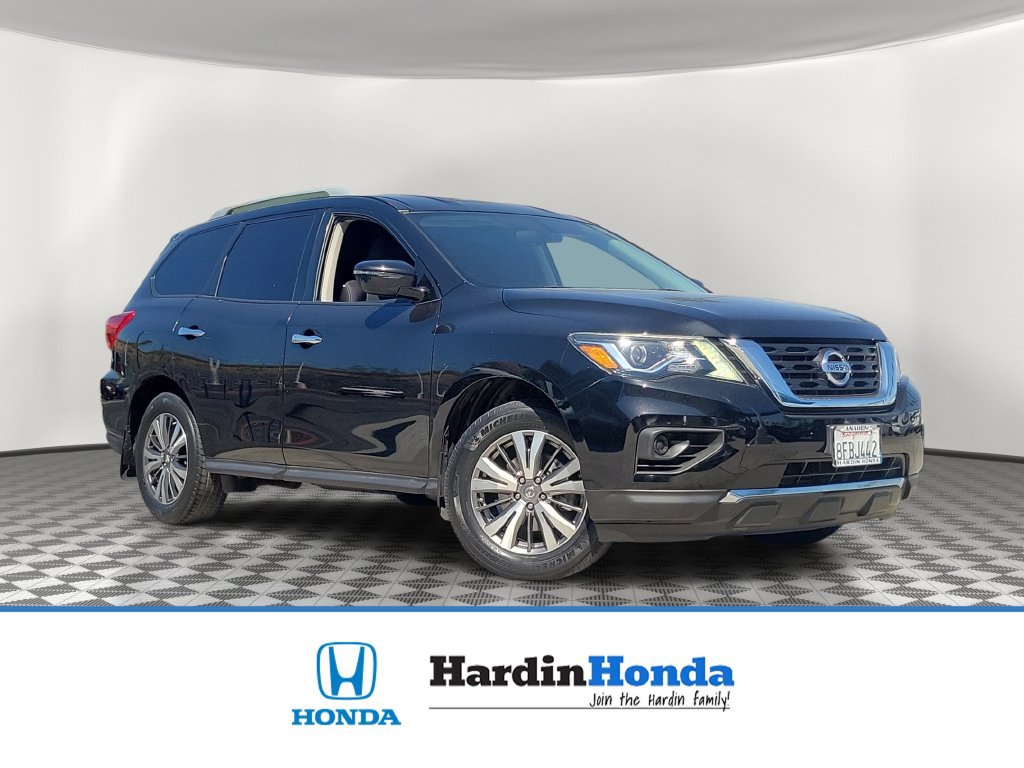 Used 2018 Nissan Pathfinder S FWD image 1