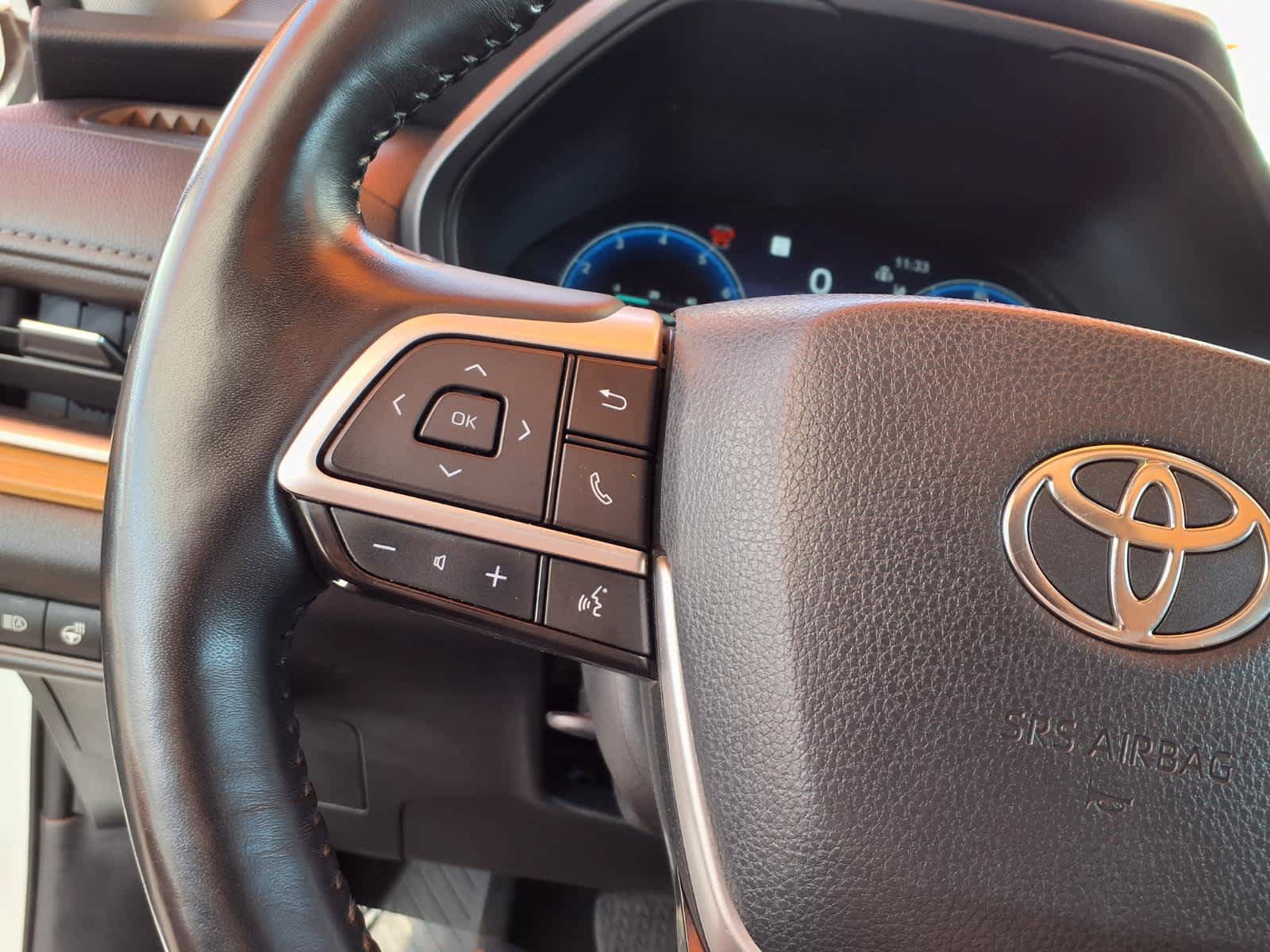Used 2024 Toyota Grand Highlander AWD image 23