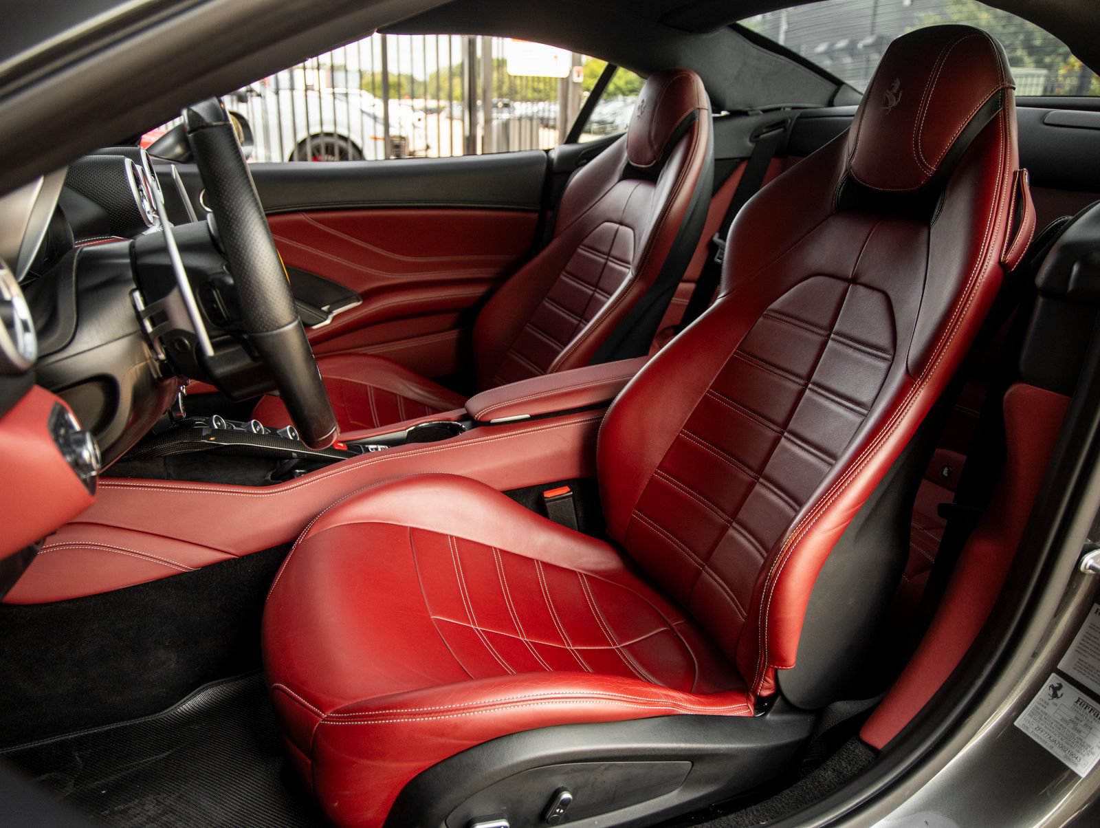 Used 2016 Ferrari California T RWD image 28