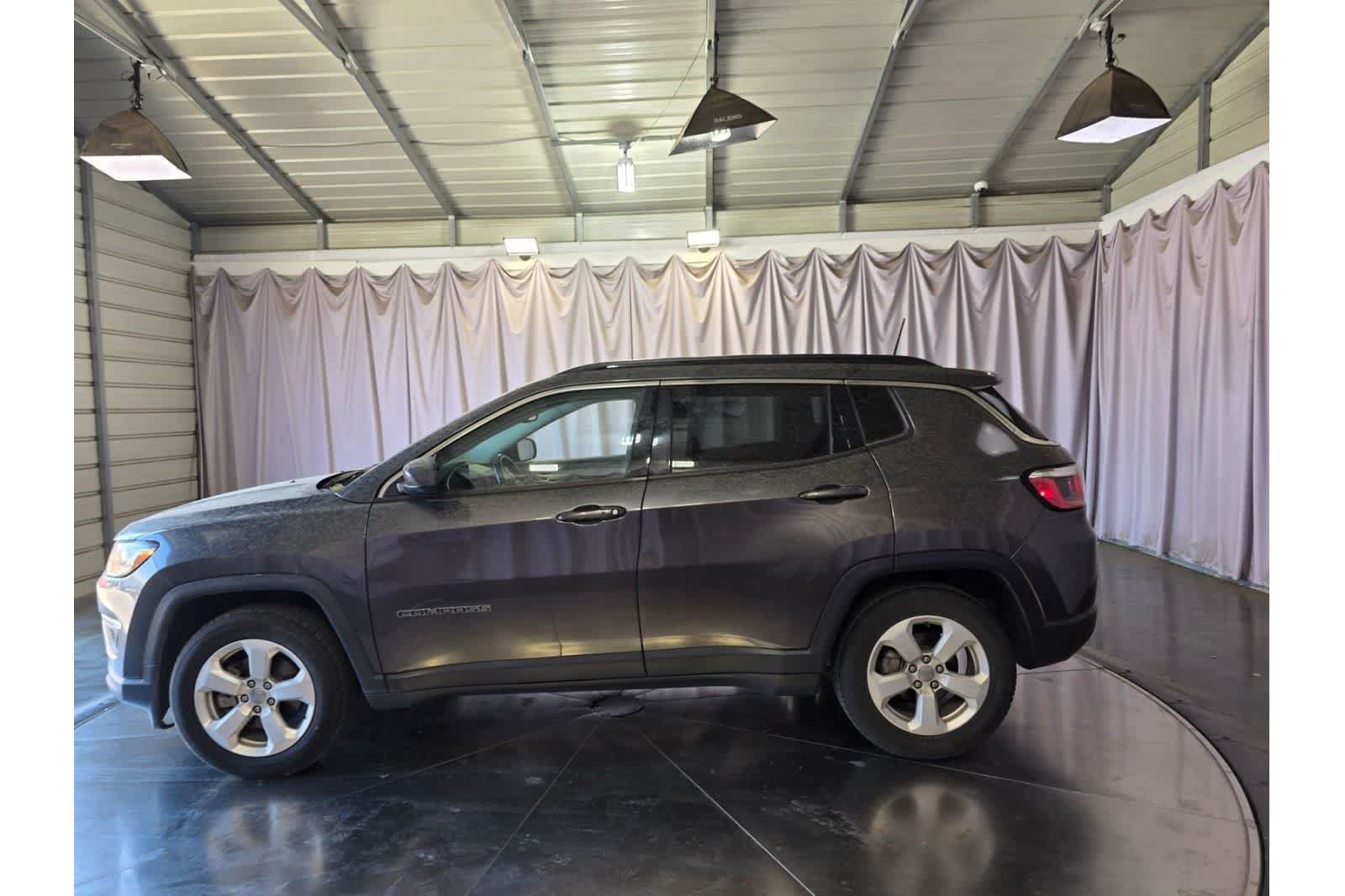 Used 2020 Jeep Compass Latitude FWD image 6