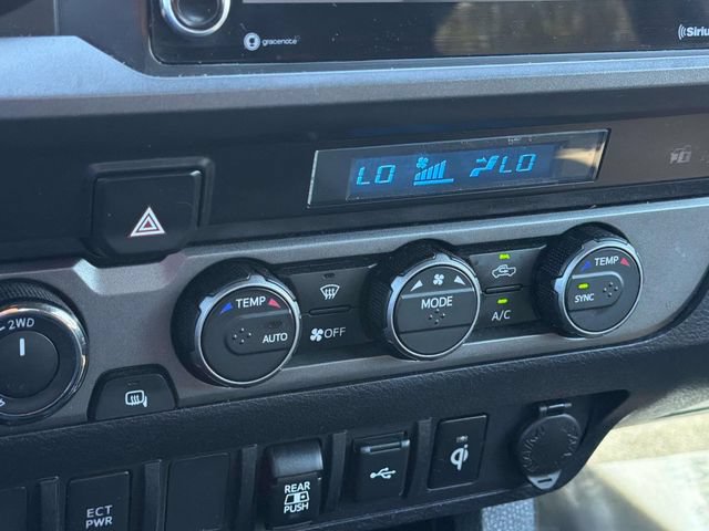 Used 2022 Toyota Tacoma TRD Sport AWD/4WD image 16