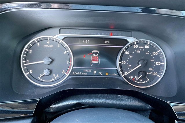 Certified 2025 Nissan Pathfinder SL image 18