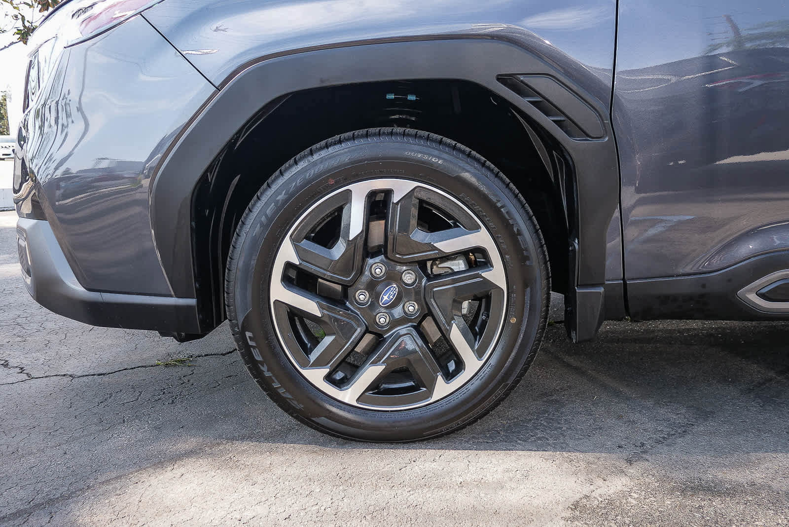 Certified 2025 Subaru Forester Limited image 9