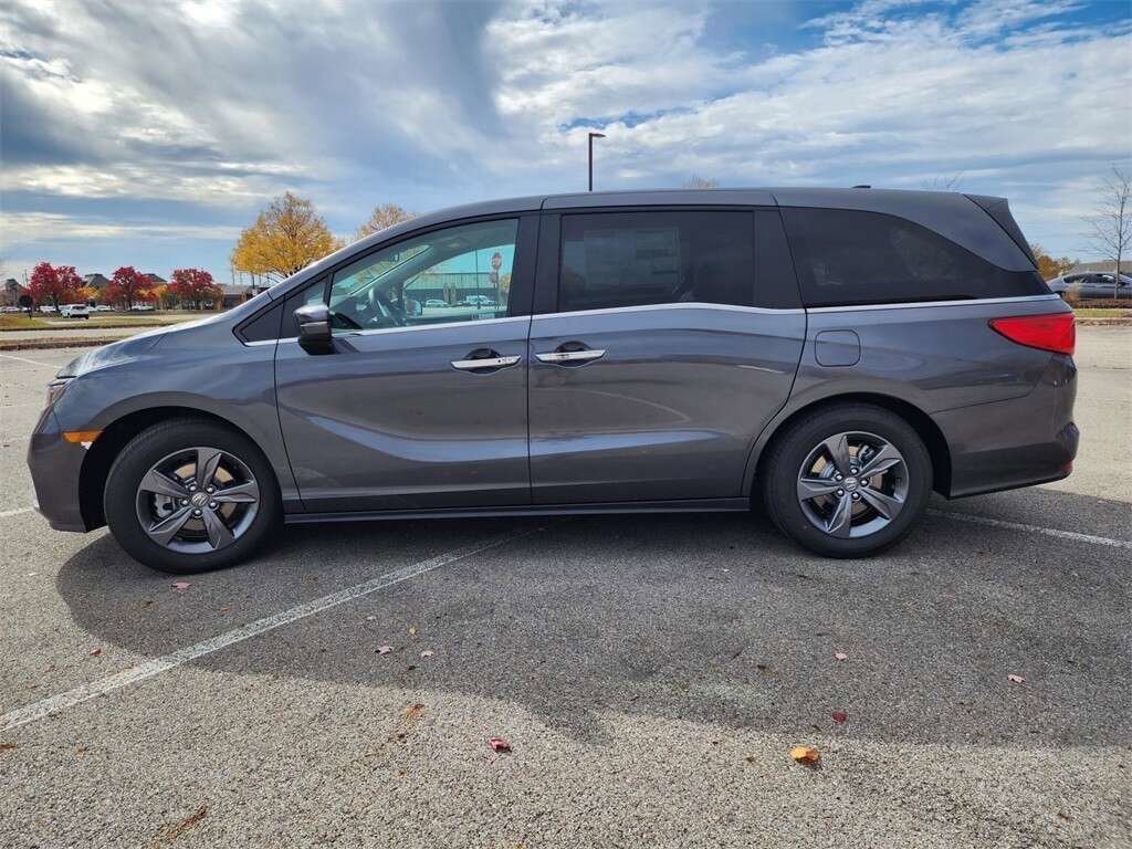 Certified 2024 Honda Odyssey EX image 10