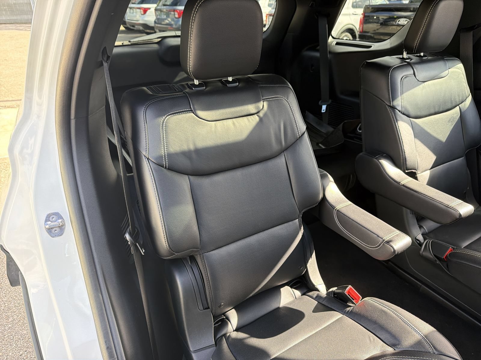 Used 2024 Ford Explorer ST w/ Equipment Group 401A AWD/4WD image 30