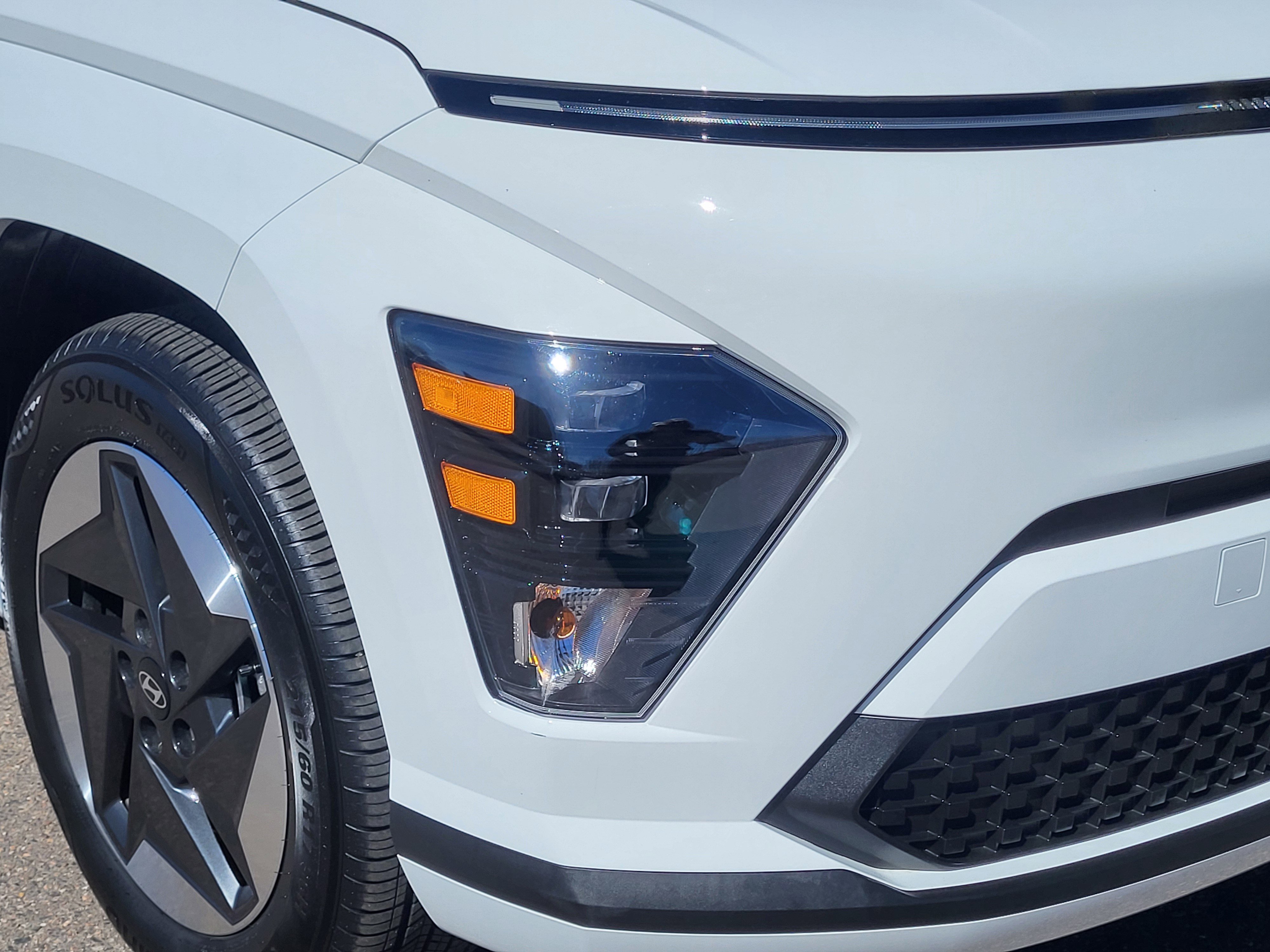 Used 2025 Hyundai Kona SEL image 5