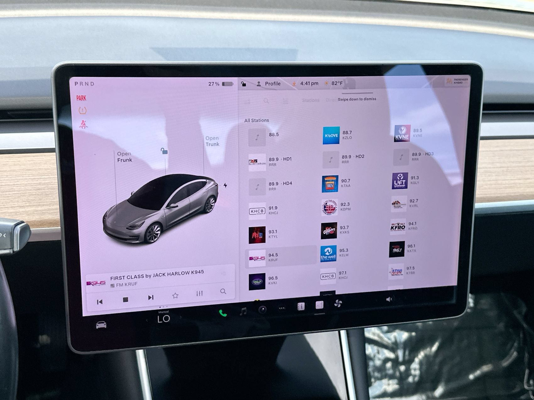 Used 2018 Tesla Model 3 Long Range RWD image 16