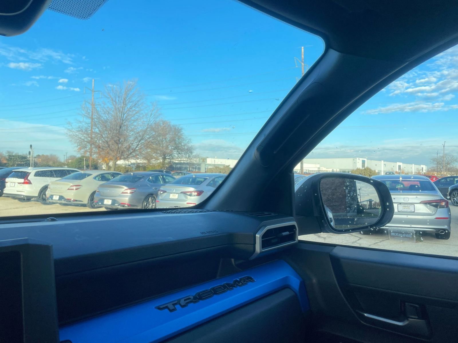 Used 2025 Toyota Tacoma TRD Off-Road image 35