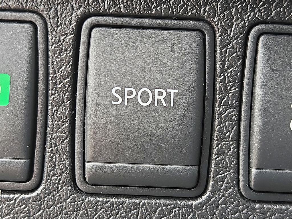 Used 2014 Nissan Sentra SR FWD image 24