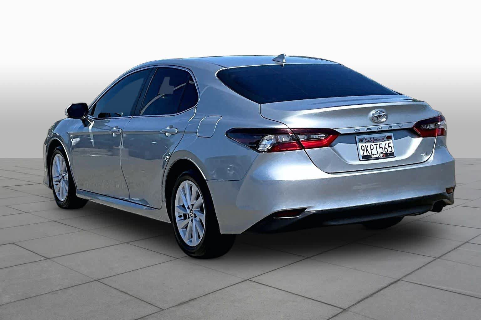 Used 2024 Toyota Camry LE w/ Convenience Package FWD image 11