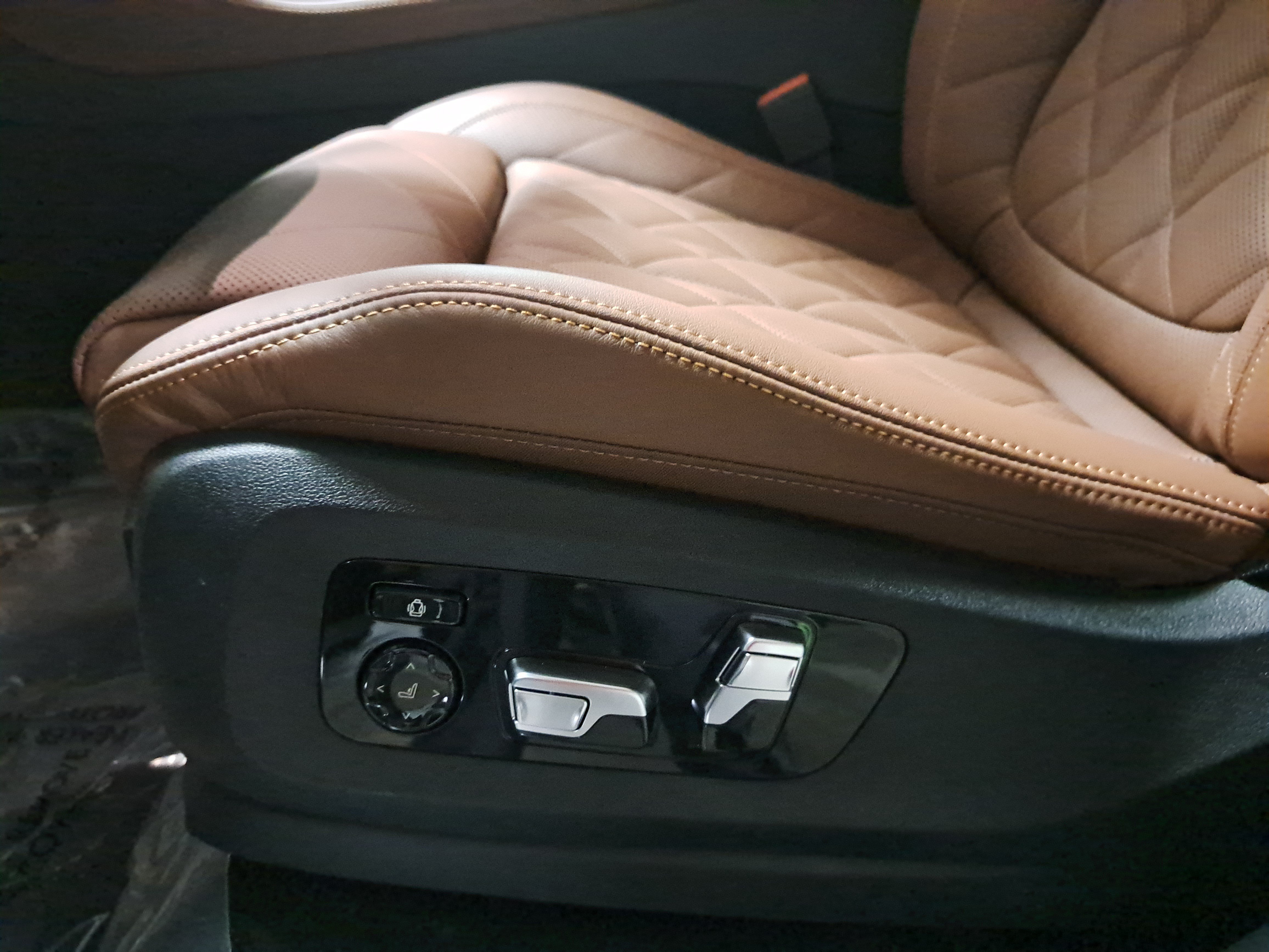 New 2026 BMW X5 M60i AWD/4WD image 28