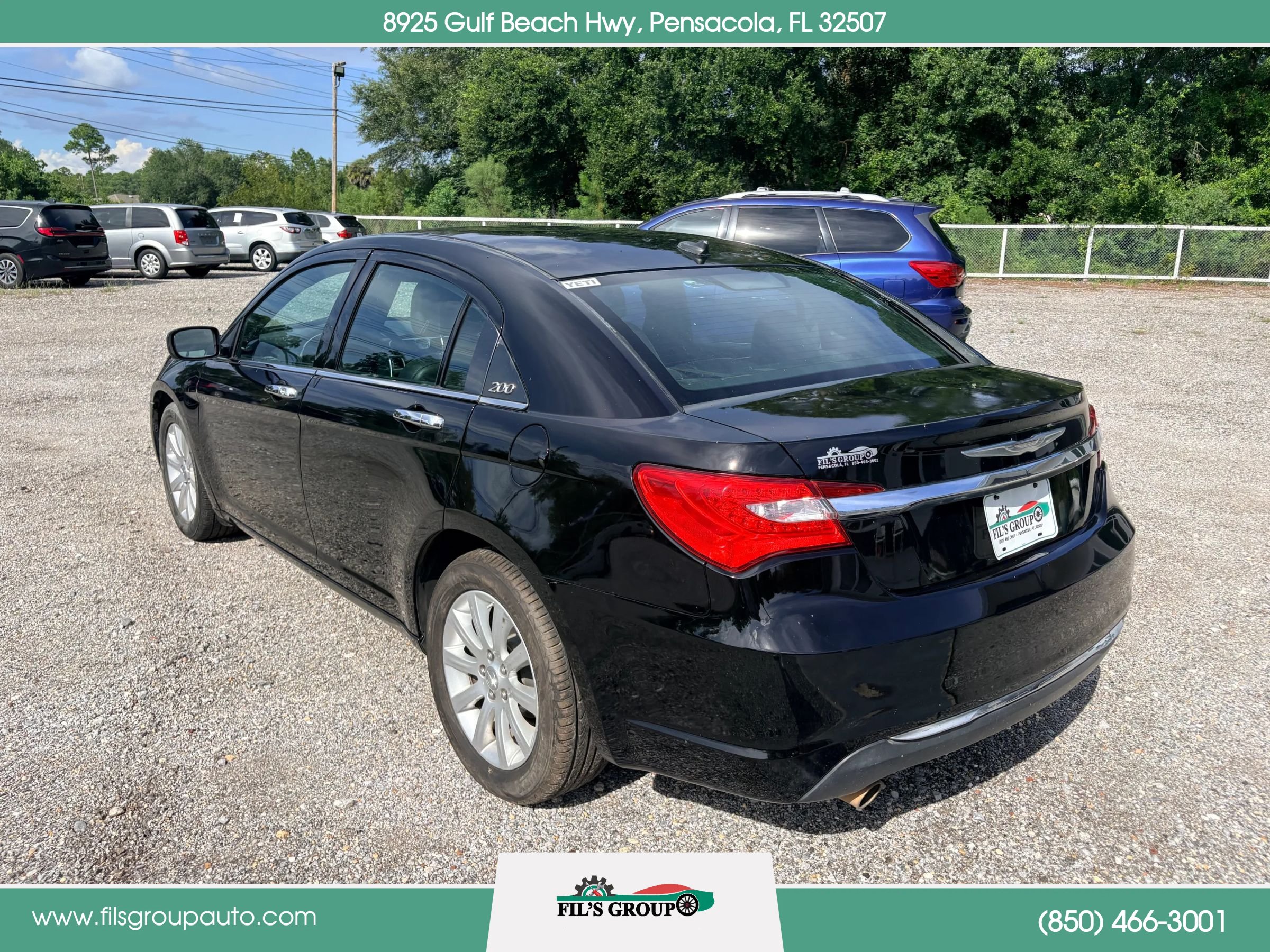 Used 2014 Chrysler 200 Limited FWD image 3