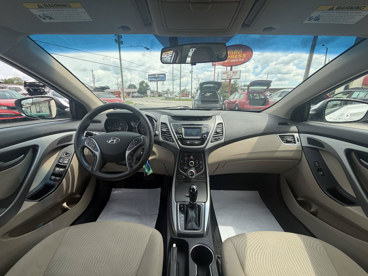 Used 2015 Hyundai Elantra SE w/ Option Group 02 FWD image 14