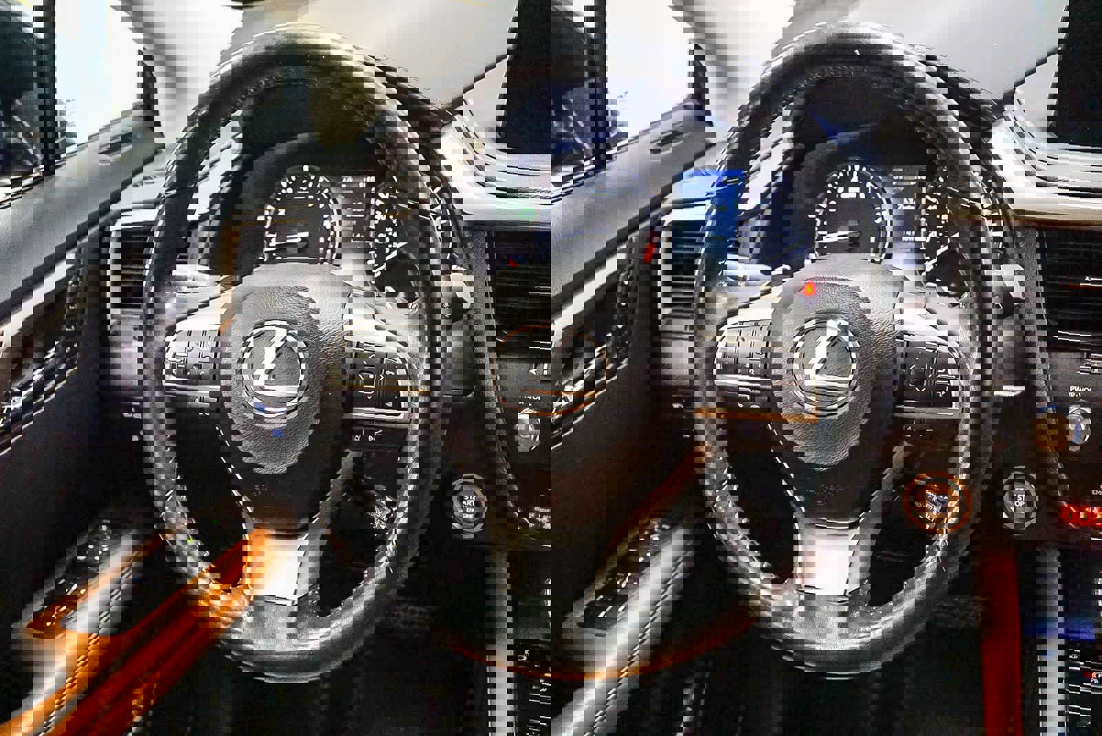 Used 2022 Lexus RX 350 FWD w/ Premium Package image 16