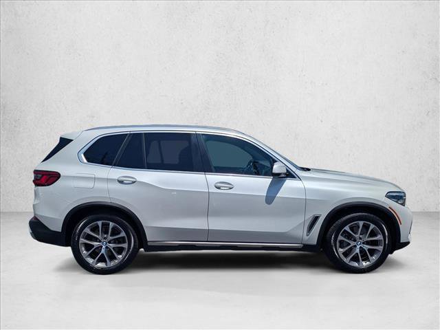 Used 2019 BMW X5 xDrive40i w/ Premium Package 2 AWD/4WD image 4