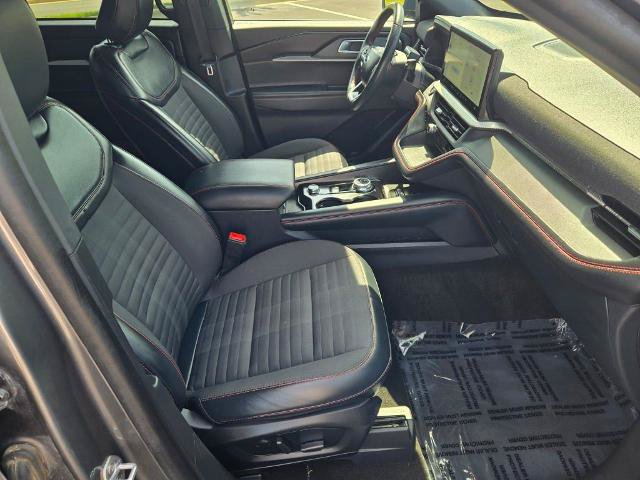 Certified 2025 Ford Explorer ST-Line AWD/4WD image 7