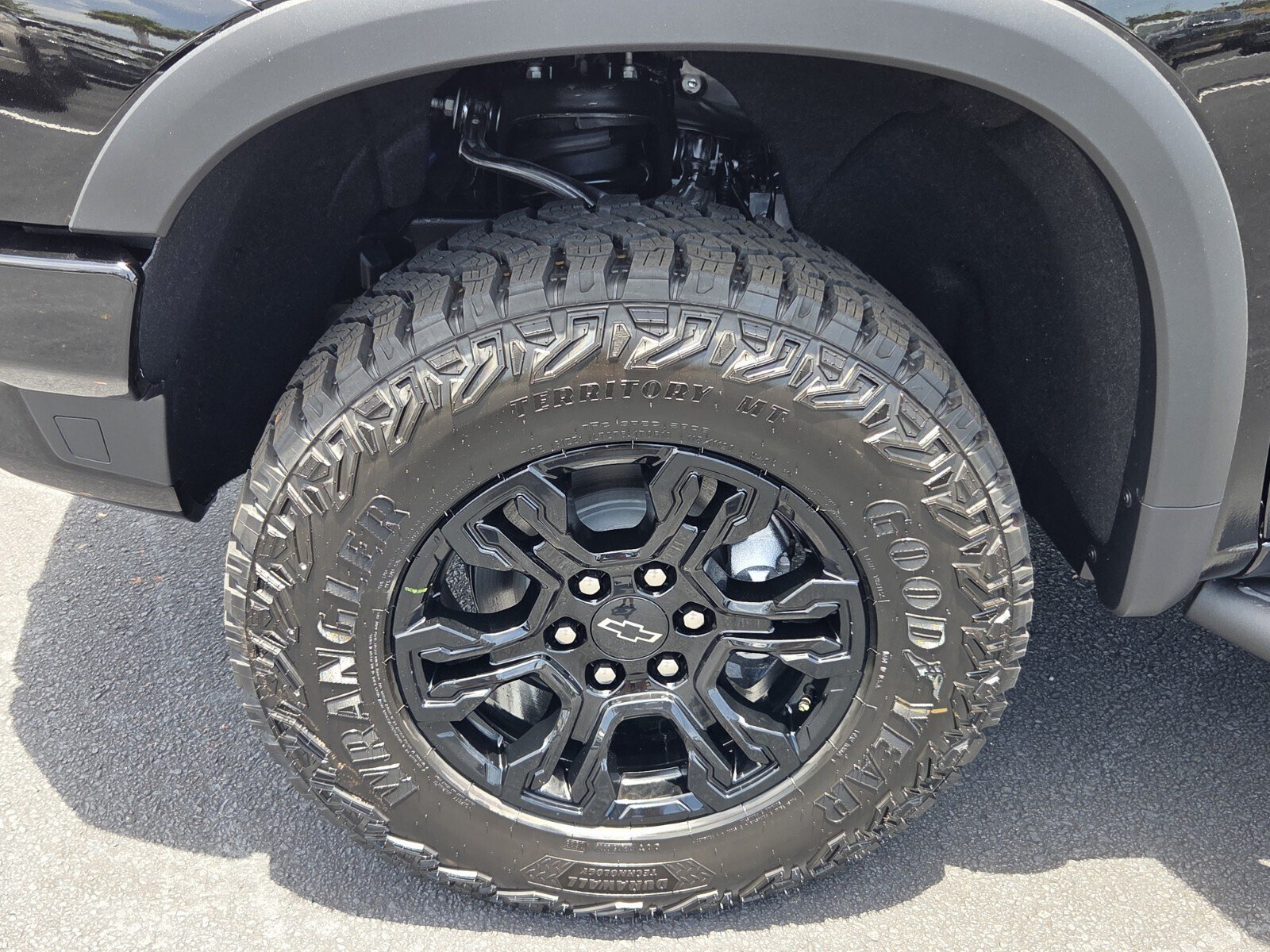 New 2026 Chevrolet Silverado 1500 ZR2 AWD/4WD image 4