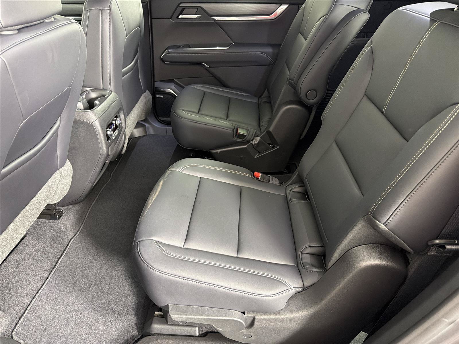 New 2026 GMC Acadia Elevation w/ Black Edition FWD image 20
