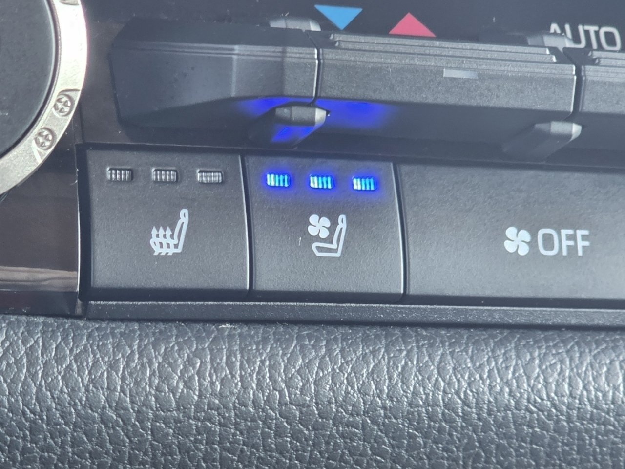 Certified 2022 Toyota Tundra TRD Pro AWD/4WD image 8