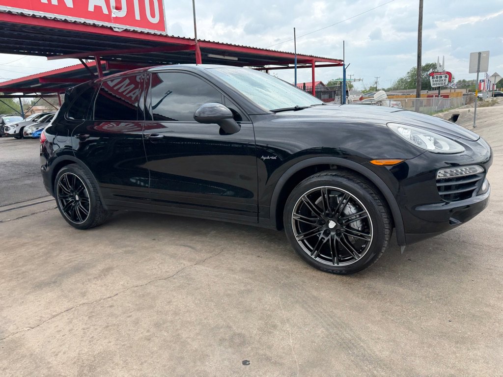 Used 2014 Porsche Cayenne S AWD/4WD image 15