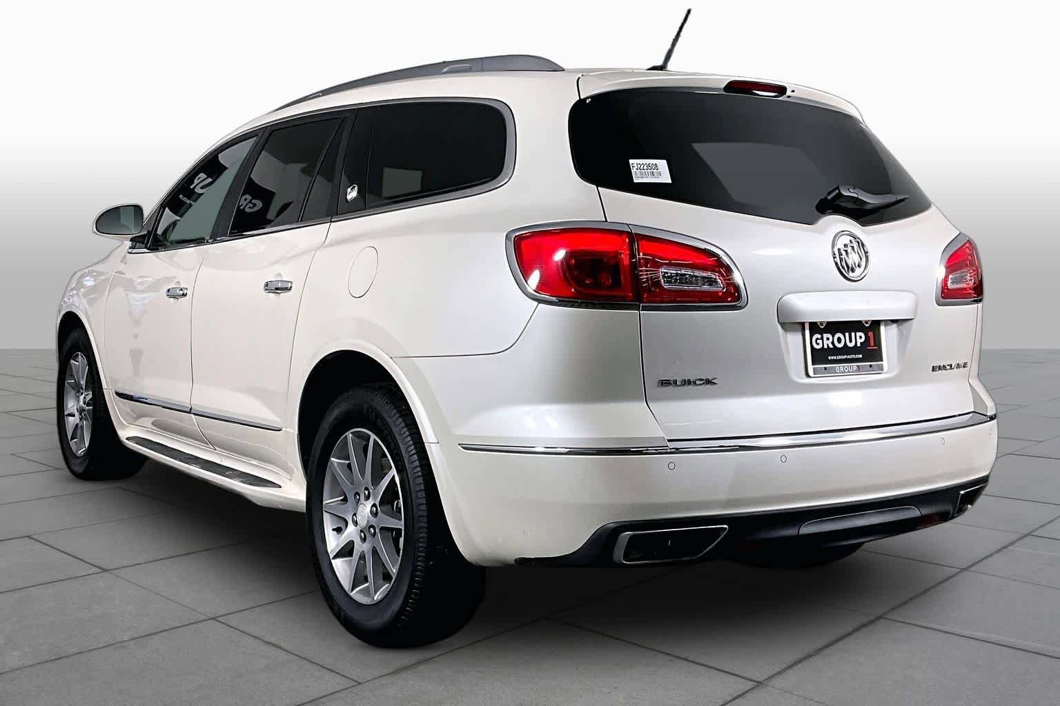 Used 2015 Buick Enclave Leather FWD image 12