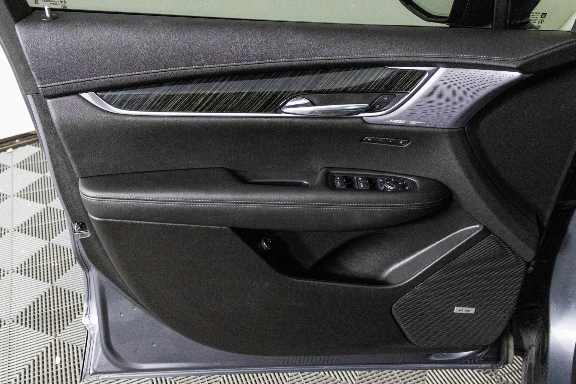 Used 2021 Cadillac XT6 Premium Luxury image 35