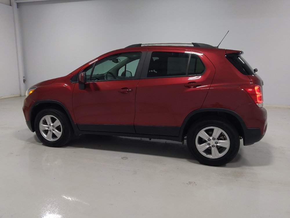 Used 2022 Chevrolet Trax LT w/ Driver Confidence Package AWD/4WD image 3