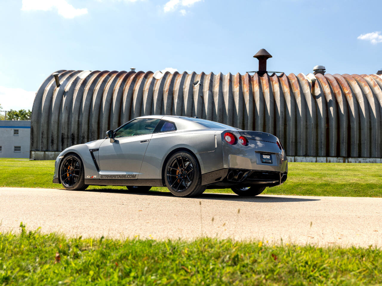 Used 2009 Nissan GT-R Premium image 6